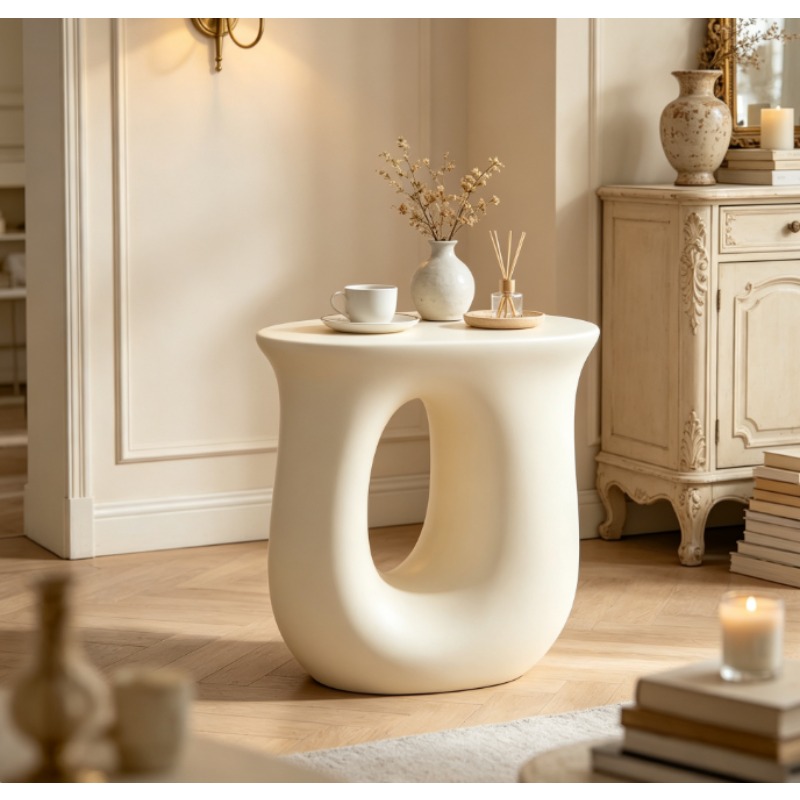 Home Decor Dopamine - U字型コーナーコーヒーテーブル、リビングルームのソファサイド用小型クリーム色のサイドテーブル、クリエイティブなドーパミンスタイルのモダンなホームデコレーション