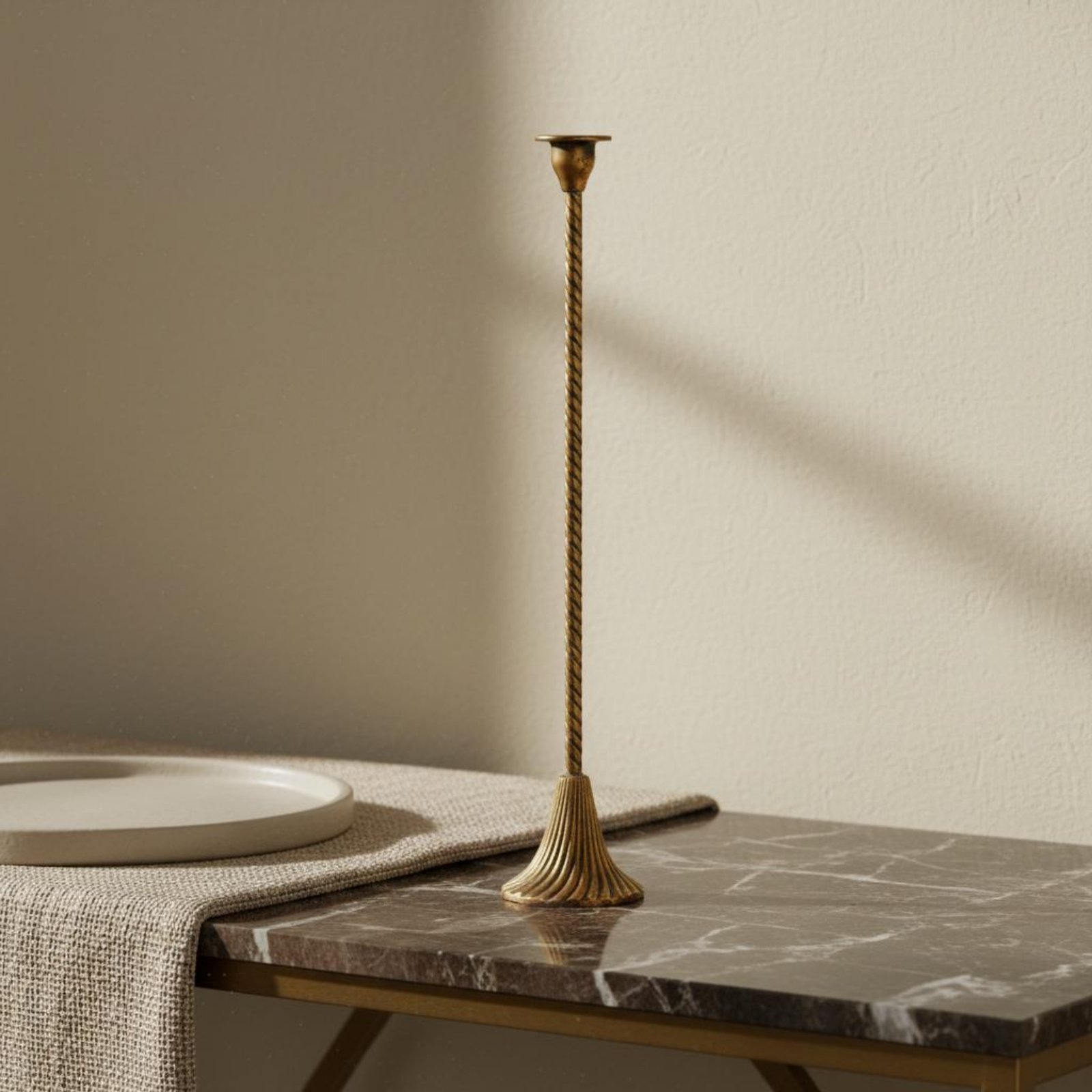 ツイストゴールドキャンドルホルダー安定したベースヴィンテージ - Home Decor Gold のレビューと価格