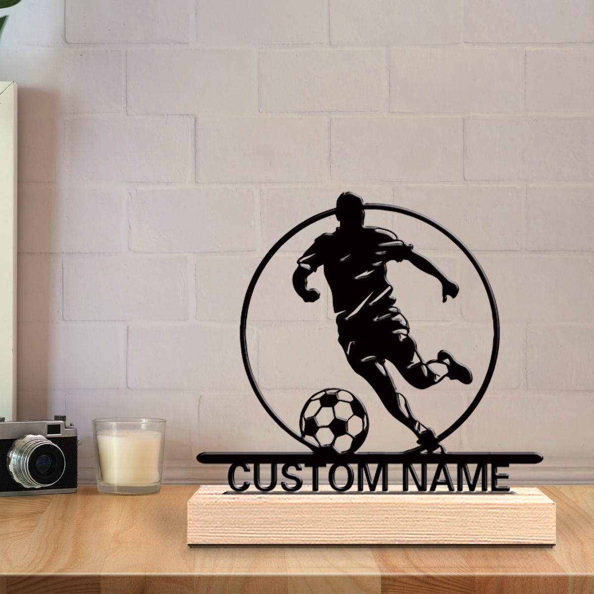 カスタムサッカー選手メタル像（名前入り）、木製台座付きテーブ - Home Decor Design Interior のレビューと価格