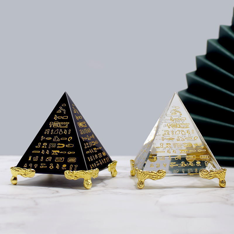 ジスポットのクリスタルピラミッド,天然エネルギーの癒しの装飾 - Home Decor Egypt のレビューと価格